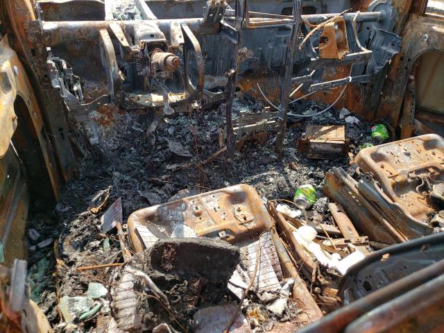 2C4RC1BG2FR661803 - 2015 CHRYSLER TOWN & COU TOURING 烧焦的 照片 8