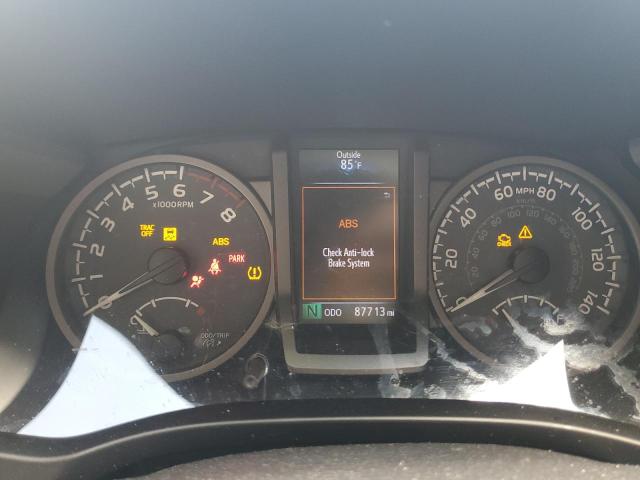 3TMCZ5AN9JM125281 - 2018 TOYOTA TACOMA DOUBLE CAB GRAY photo 9