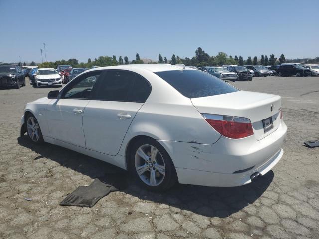 WBANA73554B810508 - 2004 BMW 530 I WHITE photo 2