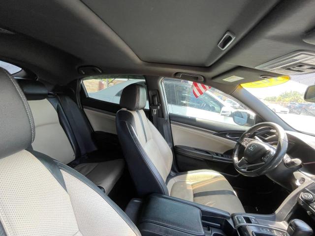 SHHFK7H90JU201284 - 2018 HONDA CIVIC SPORT TOURING WHITE photo 5