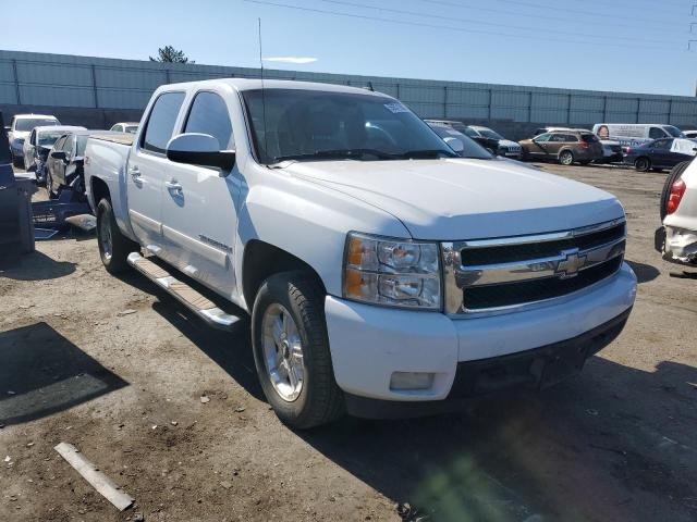 3GCEK13377G516034 - 2007 CHEVROLET 1500 K1500 CREW CAB WHITE photo 4