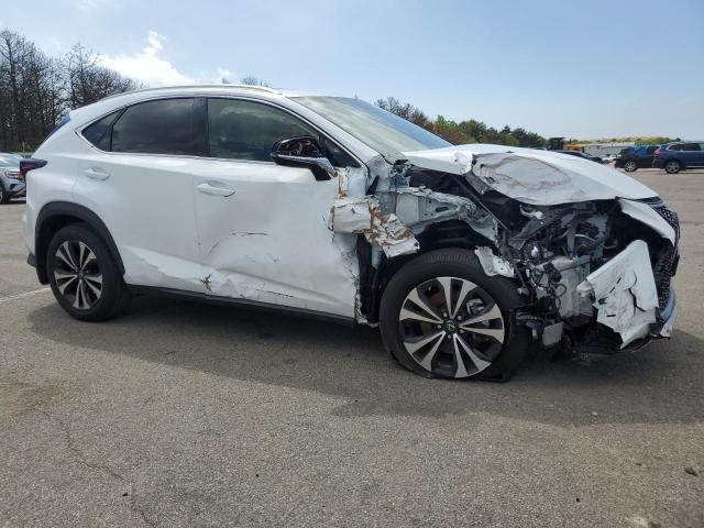 JTJSARDZ0M5025098 - 2021 LEXUS NX 300 BASE თეთრი ფოტო 4