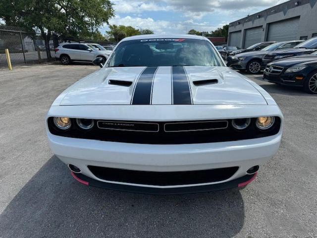 2C3CDZAG6KH672228 - 2019 DODGE CHALLENGER SXT WHITE photo 5