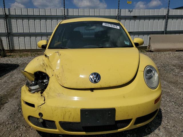 3VWPW3AG0AM017368 - 2010 VOLKSWAGEN NEW BEETLE YELLOW photo 5