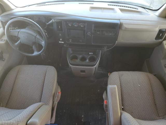 1GBJG31U971212374 - 2008 COACH RV SILVER photo 8