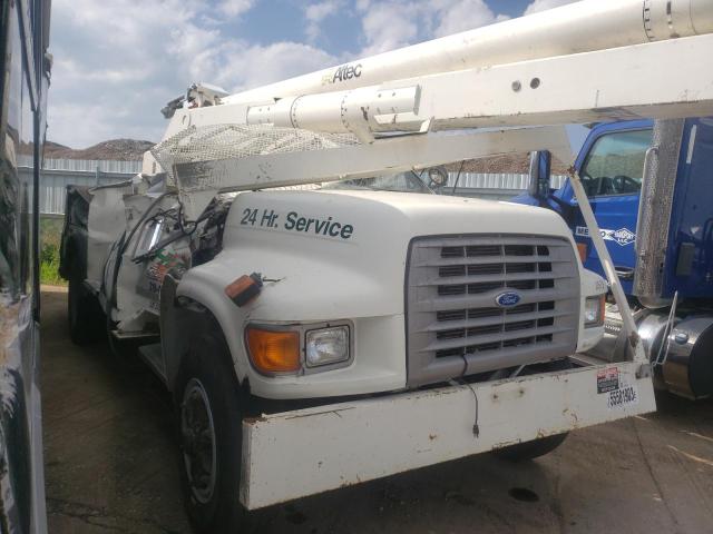 1FDYF80C5SVA30865 - 1995 FORD F800 WHITE photo 4