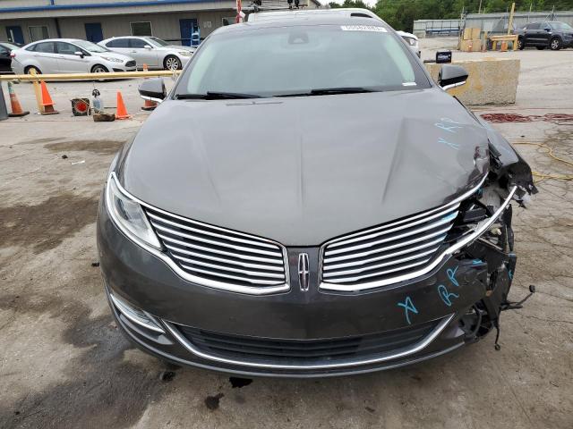 3LN6L2G98GR631439 - 2016 LINCOLN MKZ GRAY photo 5