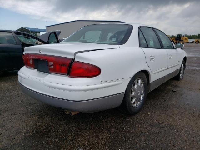 2G4WF5217X1628787 - 1999 BUICK REGAL GS Ақ фото 4