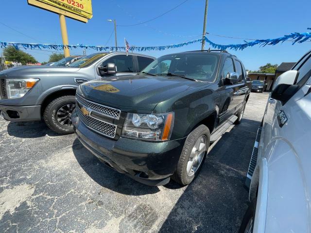 3GNTKEE75DG211536 - 2013 CHEVROLET AVALANCHE LS GREEN photo 2