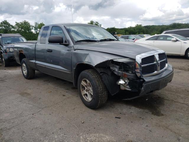 1D7HW42K15S137067 - 2005 DODGE DAKOTA SLT GRAY photo 4