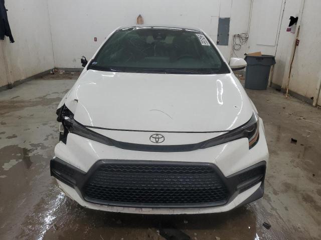 5YFS4MCE9MP072967 - 2021 TOYOTA COROLLA SE 白色 照片 5