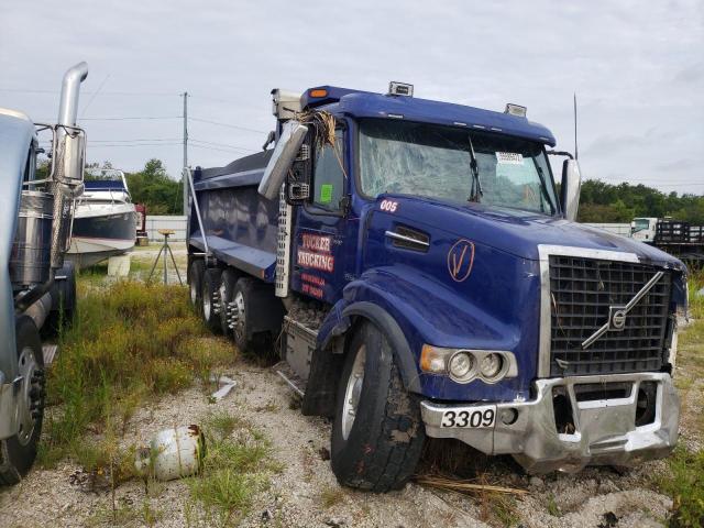 4V5KC9EH9MN270324 - 2021 VOLVO VHD BLUE photo 1