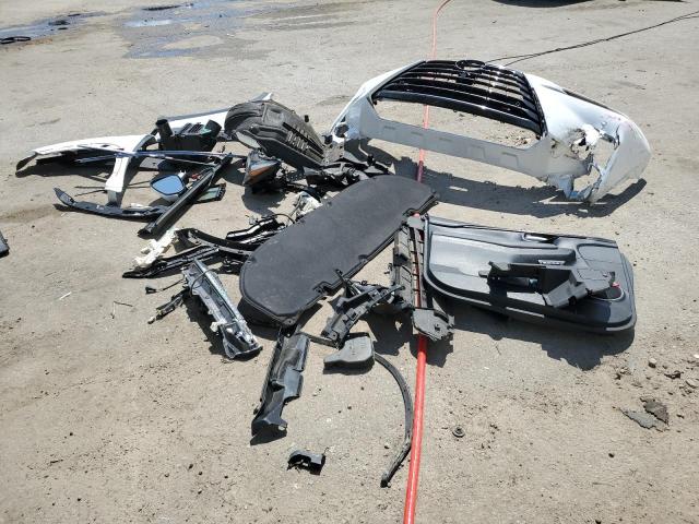 JTJYARBZ4J2095374 - 2018 LEXUS NX 300 BASE თეთრი ფოტო 13