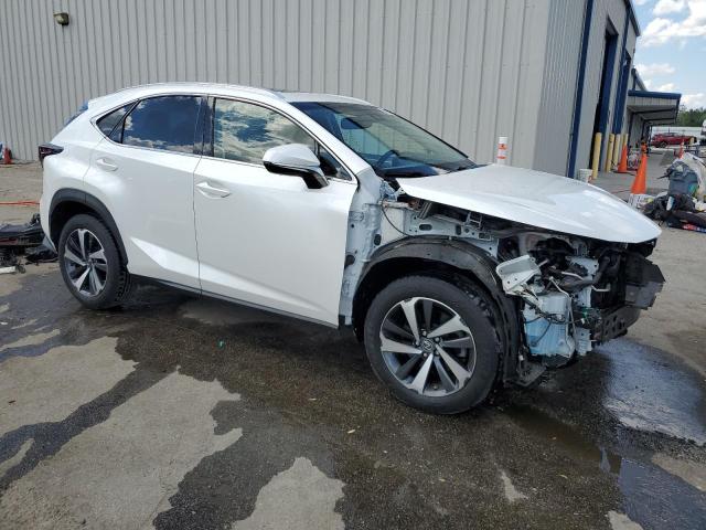 JTJYARBZ4J2095374 - 2018 LEXUS NX 300 BASE თეთრი ფოტო 4