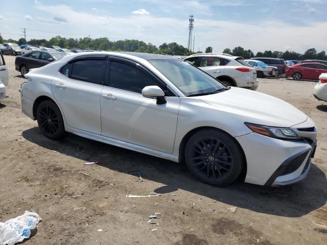 4T1KZ1AK8NU063301 - 2022 TOYOTA CAMRY TRD WHITE photo 4