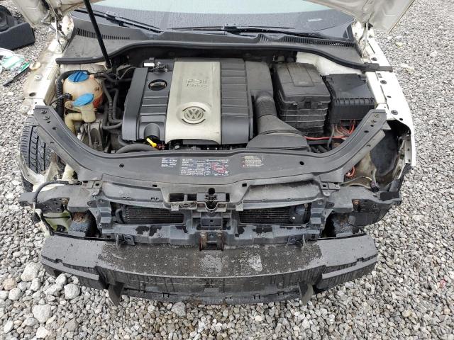 WVWFA71F98V006395 - 2008 VOLKSWAGEN EOS LUX WHITE photo 11