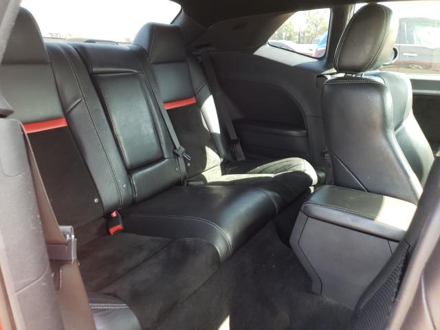 2B3CJ7DW1AH103718 - 2010 DODGE CHALLENGER SRT-8 RED photo 6