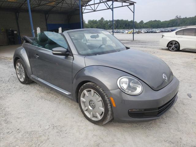 3VW5X7AT8DM831748 - 2013 VOLKSWAGEN BEETLE GRAY photo 4