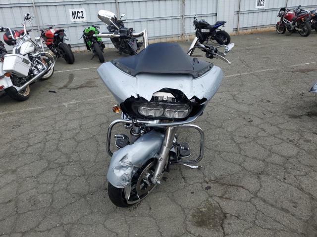 1HD1KHC21PB677064 - 2023 HARLEY-DAVIDSON FLTRX 银色 照片 2