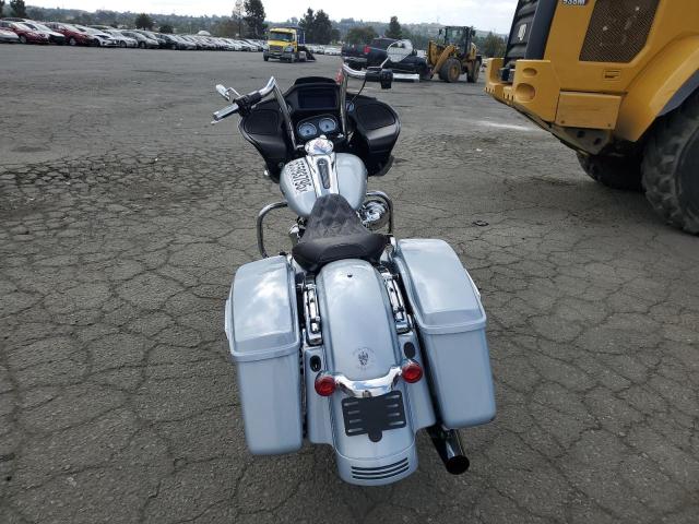 1HD1KHC21PB677064 - 2023 HARLEY-DAVIDSON FLTRX 银色 照片 4