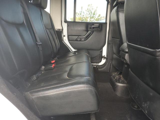 1C4HJWEG8EL257437 - 2014 JEEP WRANGLER U SAHARA 白色 照片 11