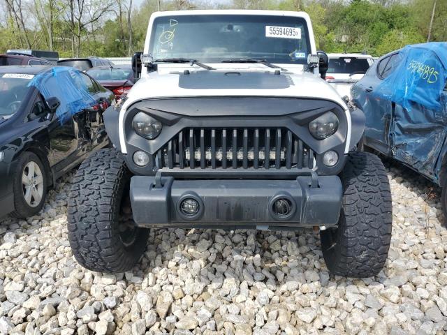 1C4HJWEG8EL257437 - 2014 JEEP WRANGLER U SAHARA 白色 照片 5