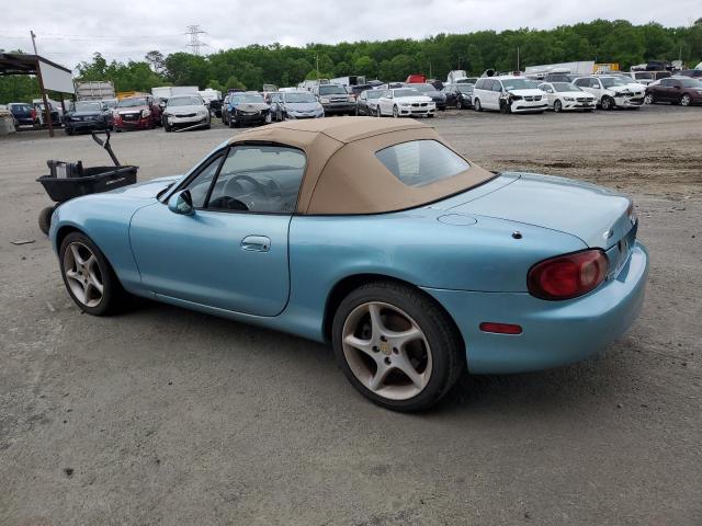 JM1NB353310211862 - 2001 MAZDA MX-5 MIATA BASE BLUE photo 2