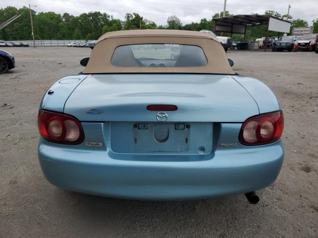JM1NB353310211862 - 2001 MAZDA MX-5 MIATA BASE BLUE photo 6