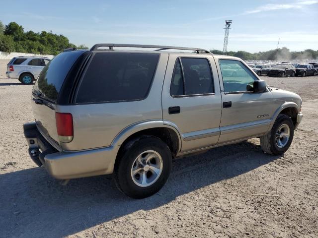 1GNCS13W22K175751 - 2002 CHEVROLET BLAZER TAN photo 3