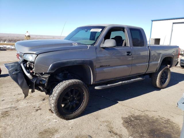 2004 CHEVROLET SILVERADO C2500 HEAVY DUTY, 