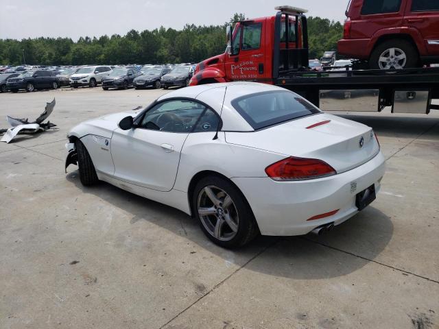 WBALM5C55AE162262 - 2010 BMW Z4 SDRIVE30I WHITE photo 2