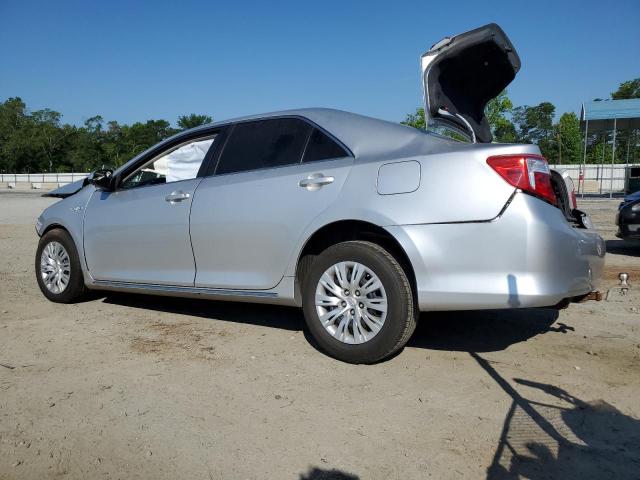 4T1BD1FK6DU070186 - 2013 TOYOTA CAMRY HYBRID SILVER photo 2