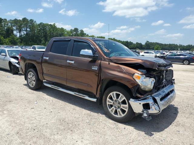 5TFGY5F12EX149769 - 2014 TOYOTA TUNDRA CREWMAX PLATINUM BROWN photo 4