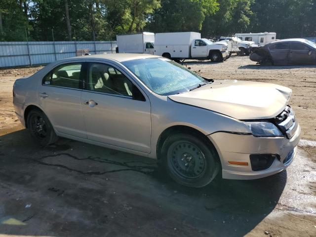 3FAHP0HG3AR417815 - 2010 FORD FUSION SE SILVER photo 4