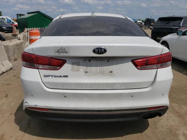 5XXGT4L33JG222048 - 2018 KIA OPTIMA LX WHITE photo 6