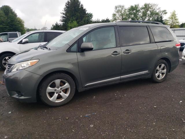 2011 TOYOTA SIENNA LE, 