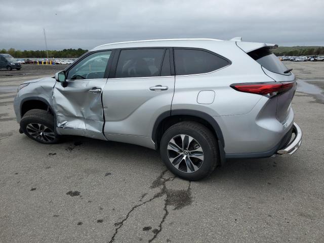5TDGZRBH4MS541339 - 2021 TOYOTA HIGHLANDER XLE SILVER photo 2