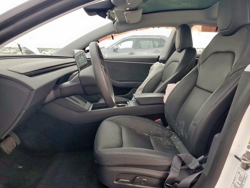 5YJ3E1EB1RF737639 - 2024 TESLA MODEL 3 白色 照片 7