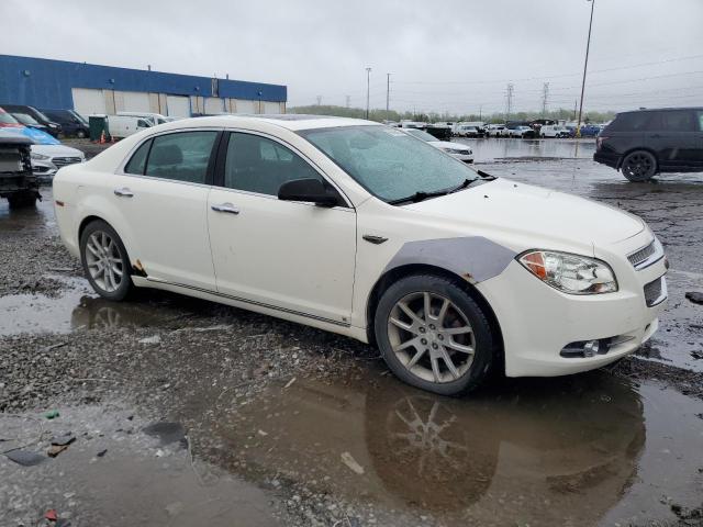 1G1ZK577684263320 - 2008 CHEVROLET MALIBU LTZ WHITE photo 4
