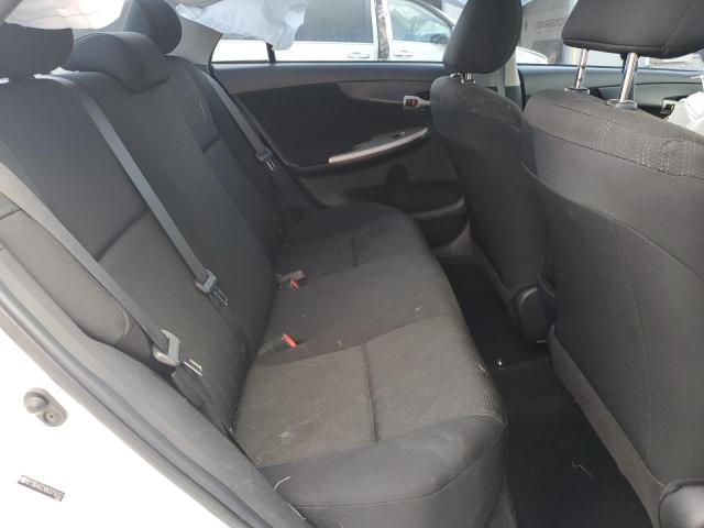 2T1BUEEXBC675033 - 2011 TOYOTA COROLLA BA WHITE photo 10