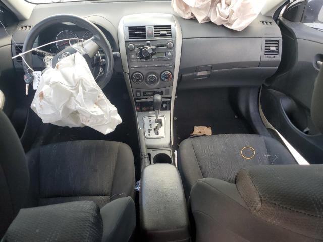 2T1BUEEXBC675033 - 2011 TOYOTA COROLLA BA WHITE photo 8