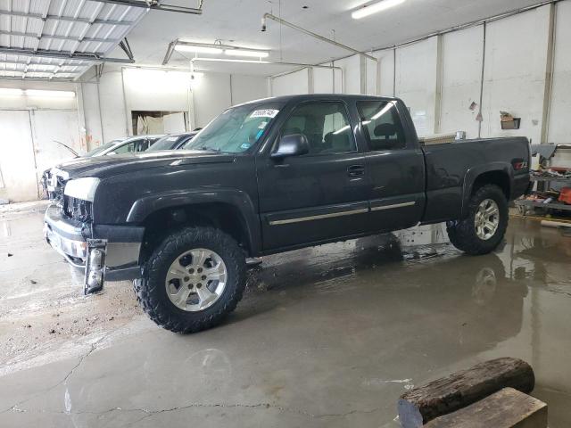 2004 CHEVROLET SILVERADO K1500, 