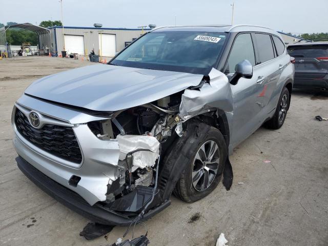 5TDGZRAH4NS125780 - 2022 TOYOTA HIGHLANDER XLE Silber Foto 1