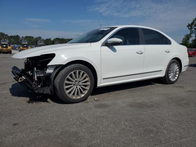 2016 VOLKSWAGEN PASSAT SE, null