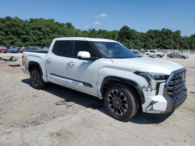 5TFNA5DB1NX045085 - 2022 TOYOTA TUNDRA CREWMAX PLATINUM Weiß Foto 4