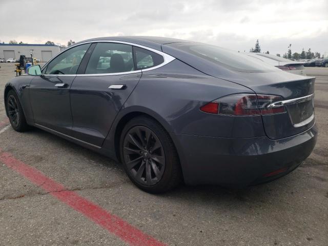 5YJSA1E21LF379912 - 2020 TESLA MODEL S 灰色 照片 2