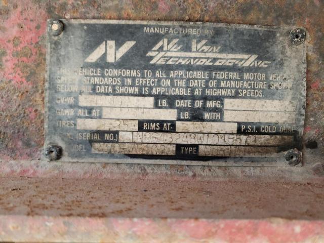 1N95432A8W1045579 - 1998 NKCT TRAILER RED photo 10