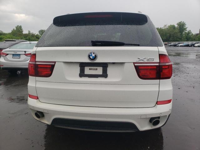 5UXZV4C54D0E13487 - 2013 BMW X5 XDRIVE35I WHITE photo 6