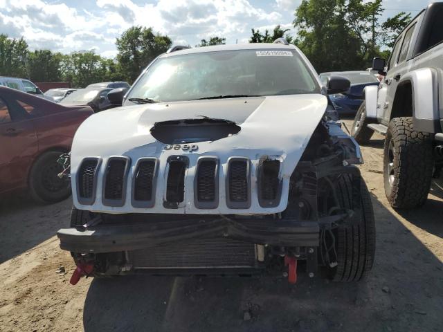 1C4PJMBX6JD619676 - 2018 JEEP CHEROKEE TRAILHAWK WHITE photo 5