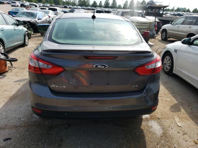 1FAHP3F27CL278914 - 2012 FORD FOCUS SE GRAY photo 6